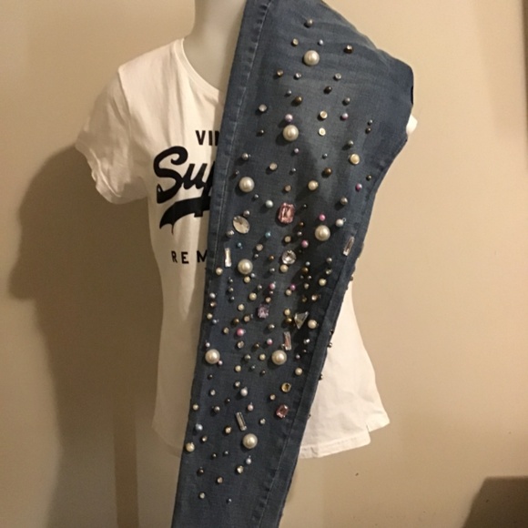🔥#405, V Cristina, great cond. jewel encrusted, inseam=9inches, - Picture 3 of 7